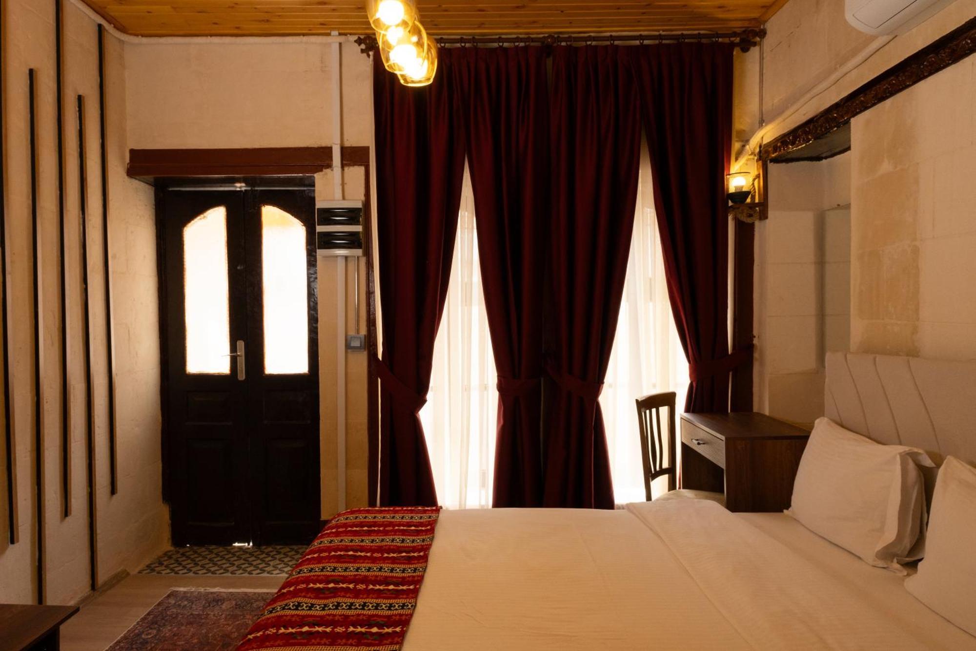 Dostlar Konagi Hotel Sahinbey ภายนอก รูปภาพ